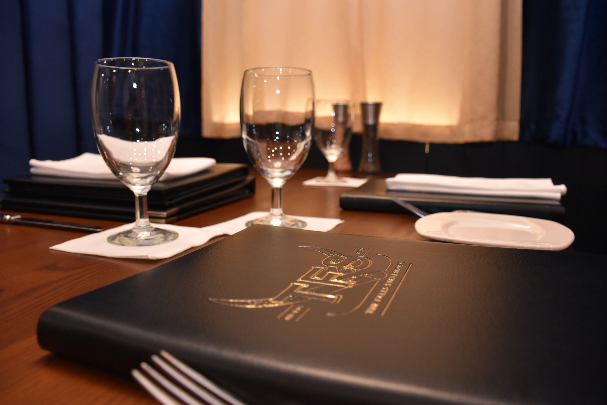 The falls restaurant deals