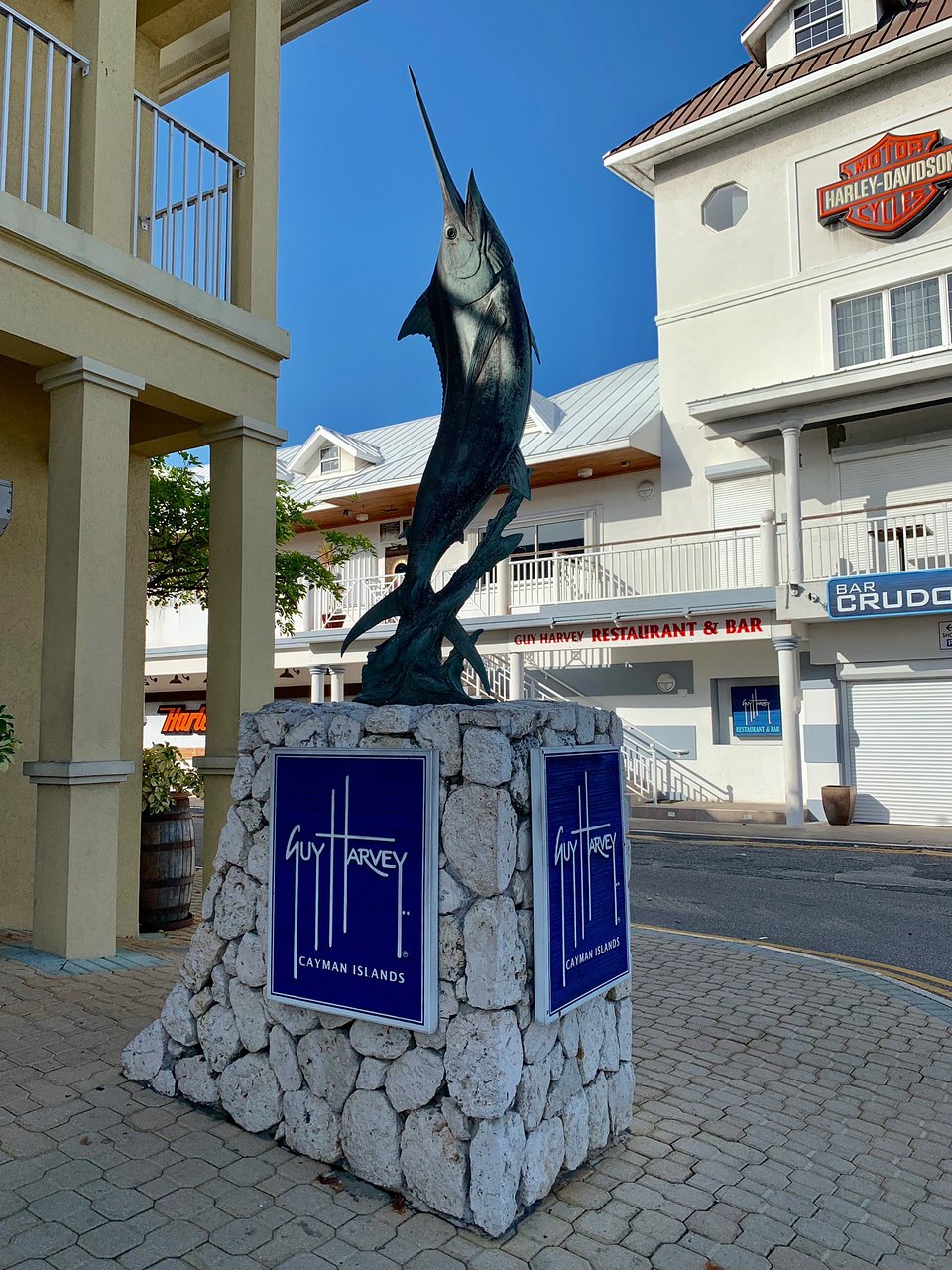 Guy Harvey S Restaurant And Bar International Menu Photos Reviews Cayman Good Taste