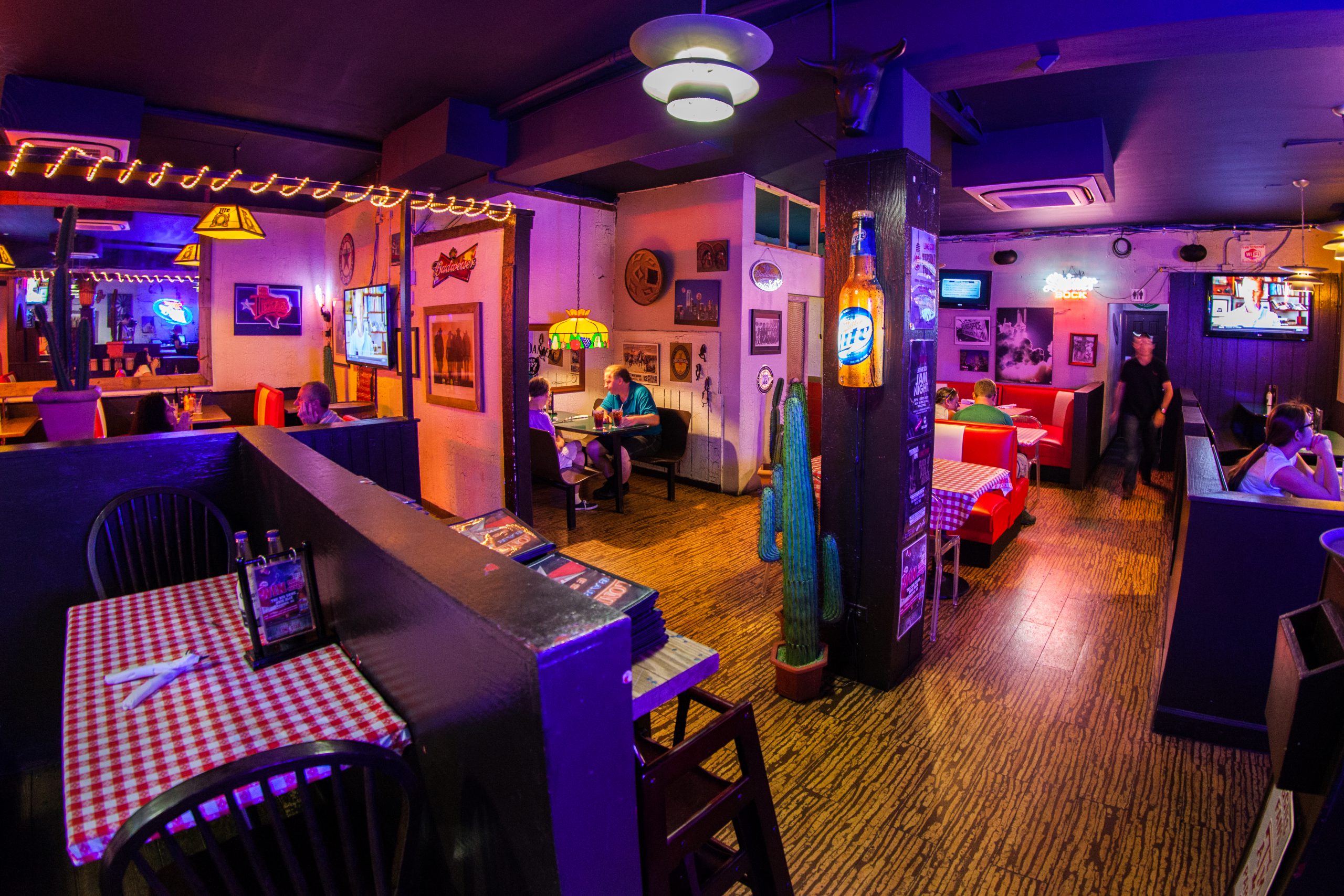 Lone Star Bar Grill American Menu Photos Reviews Cayman Good Taste
