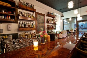 Le Petit Bar