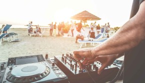 Where to Listen to Live Music in Cayman