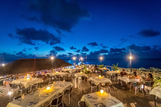  Cracked Conch Deck Night time 