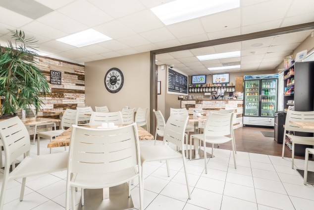 Island Naturals Interior