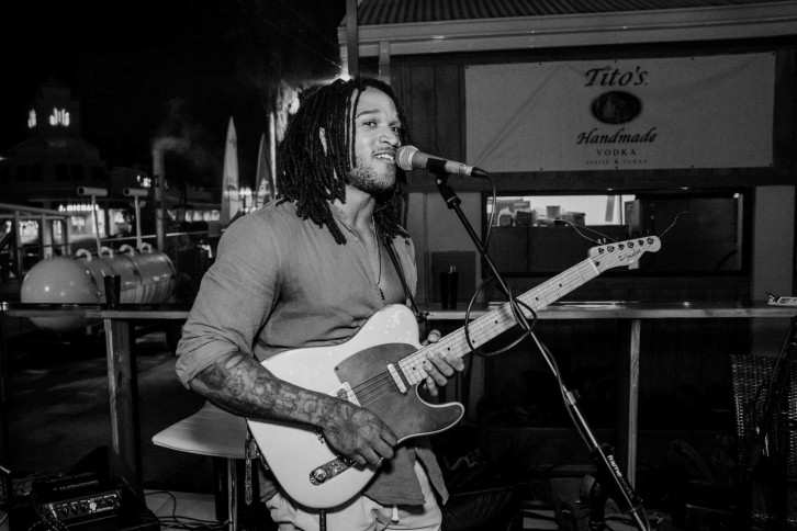 Where to Listen to Live Music in Grand Cayman